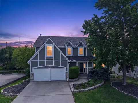 12721 Bond St, Overland Park, KS 66213