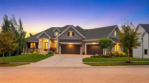 21303 W 94th Ter, Lenexa, KS 66220