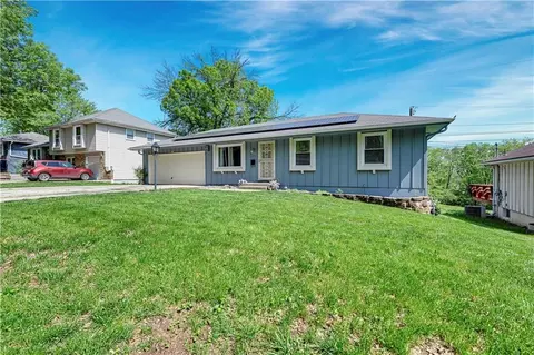 8400 E 103rd Ter, Kansas City, MO 64134