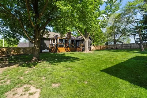 Exterior - 701 Benjamin Ave, Gower, MO 64454 photo 9 of 20