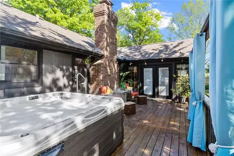 Exterior - 701 Benjamin Ave, Gower, MO 64454 photo 6 of 20