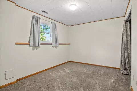 Bedroom - 701 Benjamin Ave, Gower, MO 64454 photo 5 of 6