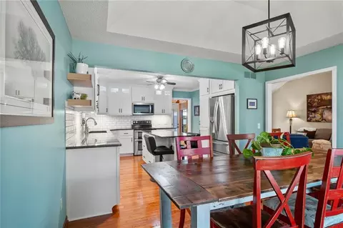 Dining - 701 Benjamin Ave, Gower, MO 64454 photo 3 of 3