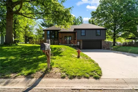 Exterior - 701 Benjamin Ave, Gower, MO 64454 photo 19 of 20