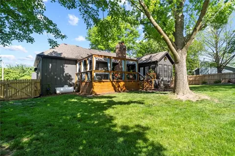 Exterior - 701 Benjamin Ave, Gower, MO 64454 photo 10 of 20