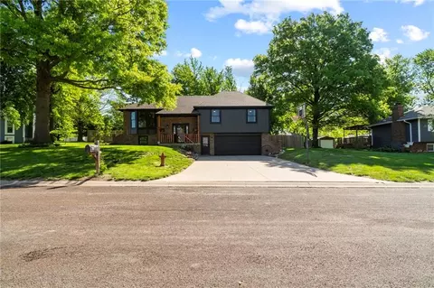 Exterior - 701 Benjamin Ave, Gower, MO 64454 photo 18 of 20