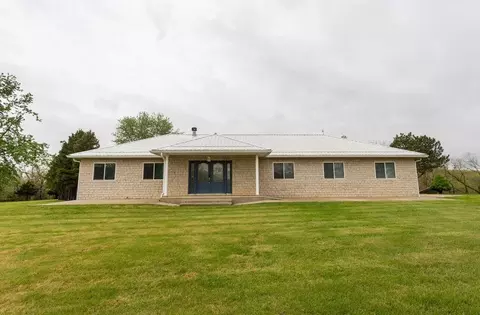 5515 NW 451 Rd, Osceola, MO 64776