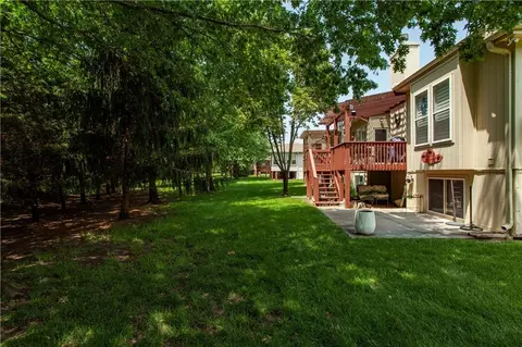Exterior - 4446 S Davidson Dr, Independence, MO 64055 photo 7 of 11