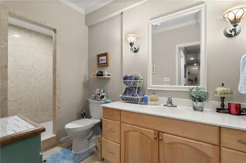 Bath - 4446 S Davidson Dr, Independence, MO 64055 photo 5 of 6