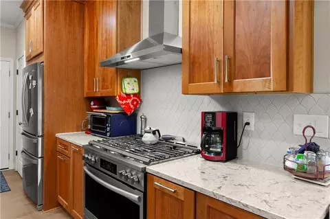 Kitchen - 4446 S Davidson Dr, Independence, MO 64055 photo 3 of 6