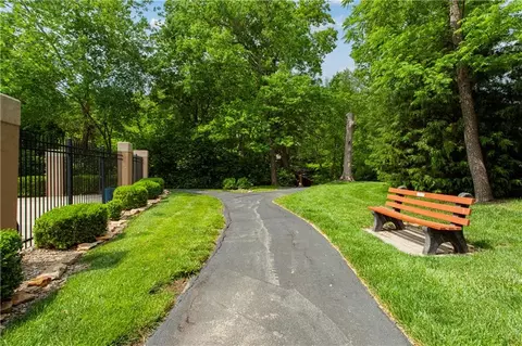 View/Area - 4446 S Davidson Dr, Independence, MO 64055 photo 12 of 12