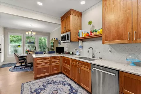 Kitchen - 4446 S Davidson Dr, Independence, MO 64055 photo 4 of 6