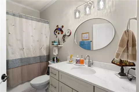 Bath - 4446 S Davidson Dr, Independence, MO 64055 photo 4 of 6