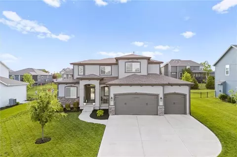 12186 S Quail Ridge Dr, Olathe, KS 66061