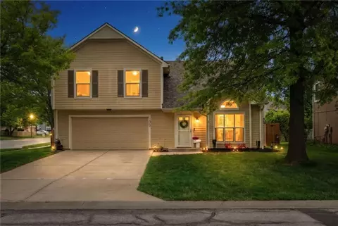 16307 S Church St, Olathe, KS 66062