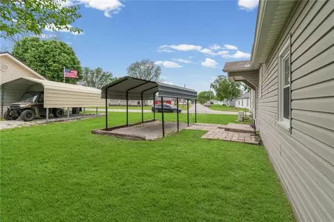 Exterior - 200 E 5th St, Norborne, MO 64668 photo 7 of 7