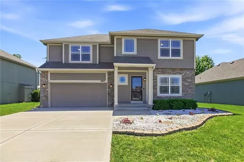 8627 NE 101st St, Kansas City, MO 64157