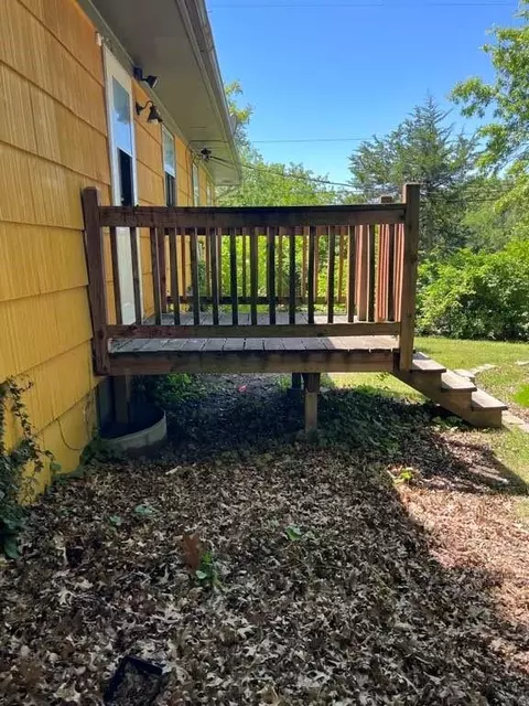 Exterior - 8958 E 54th St, Raytown, MO 64133 photo 5 of 5