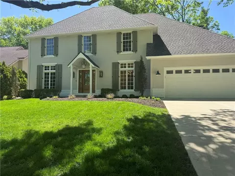 10107 W 121st St, Overland Park, KS 66213