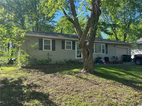 145 Nolker Dr, Lawson, MO 64062