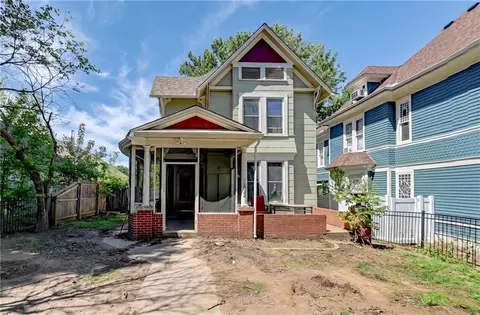 1032 5th Ave, Leavenworth, KS 66048