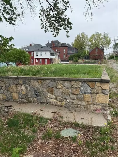 1116 Felix St, Saint Joseph, MO 64501