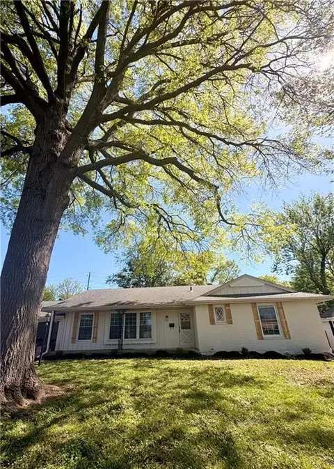 10405 E 64th Ter, Raytown, MO 64133