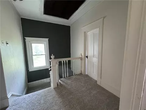 Entry Way - 618 E Maple St, Columbus, KS 66725 photo 3 of 3