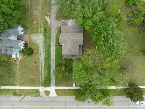 View/Area - 618 E Maple St, Columbus, KS 66725 photo 2 of 4