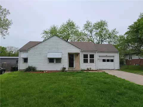 103 Grant Dr, Warrensburg, MO 64093