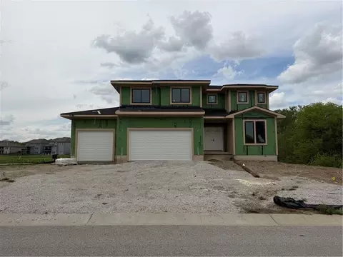 3949 SW Flintrock Dr, Lees Summit, MO 64082