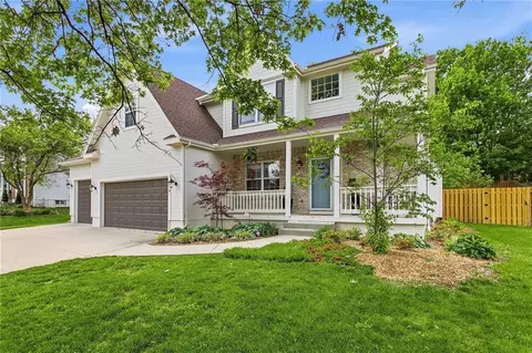 4316 SE Seattle Slew Dr, Lees Summit, MO 64082