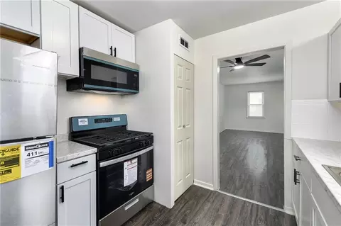 7806 E 86th St, Raytown, MO 64138