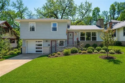 1607 E 79th St, Kansas City, MO 64131