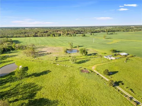 E Dd Hwy Highway, Sheldon, MO 64784 photo 8