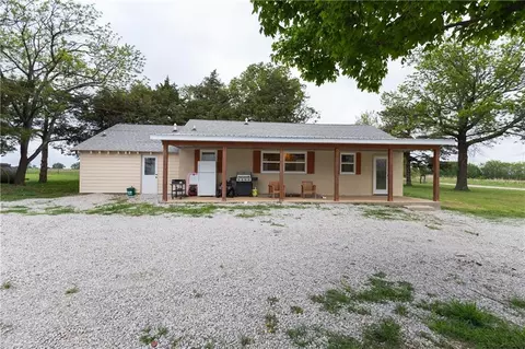 5831 Cr 5900 Rd, Cherryvale, KS 67335