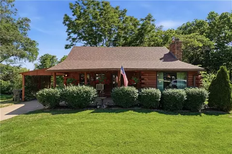 14665 Clemstone Dr, Platte City, MO 64079