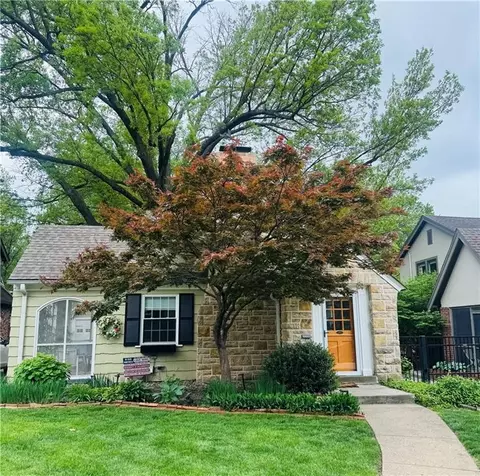 215 E 73rd St, Kansas City, MO 64114