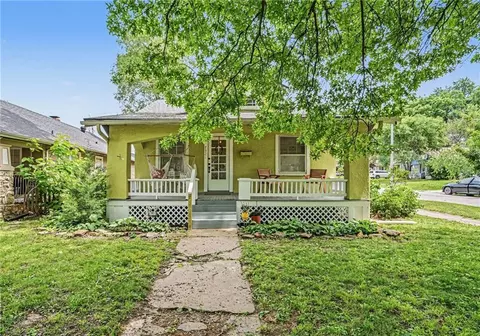 7521 Harrison St, Kansas City, MO 64131
