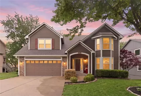 7511 N Palmer Ave, Kansas City, MO 64158