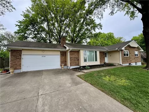 3738 N 123rd St, Kansas City, KS 66109