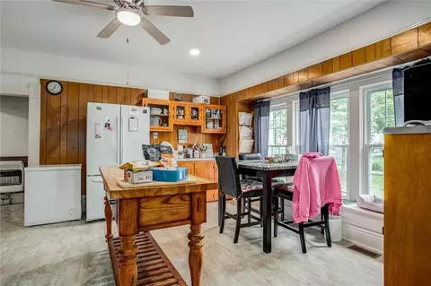 Kitchen - 207 Phelps St, Windsor, MO 65360 photo 1 of 4