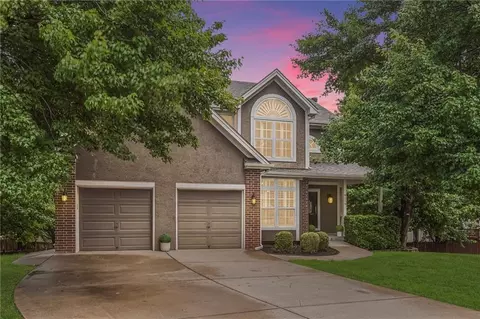 9119 N Camden Ave, Kansas City, MO 64154