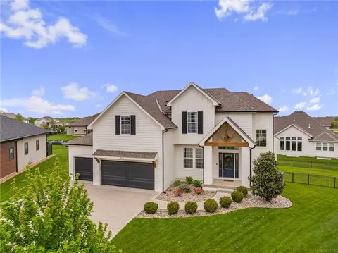 16639 S Legler St, Olathe, KS 66062