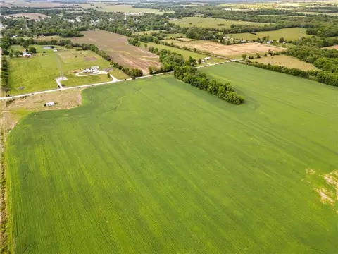 49 NW 100th Rd, Sheldon, MO 64784 photo 8