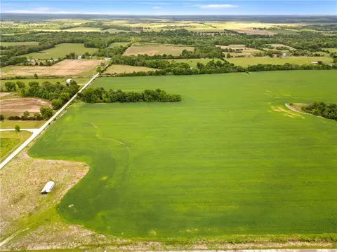 49 NW 100th Rd, Sheldon, MO 64784 photo 4