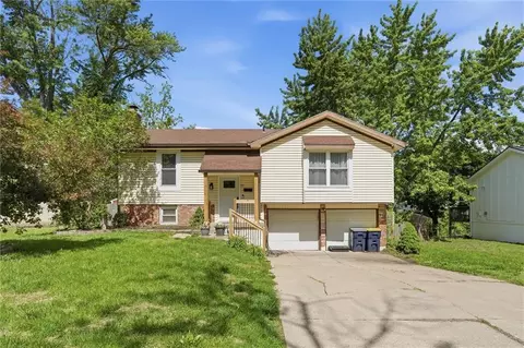 10412 Sycamore Ave, Kansas City, MO 64134