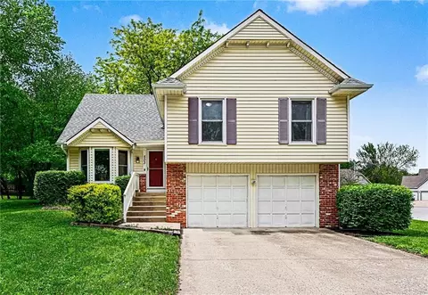503 N Mesquite St, Olathe, KS 66061