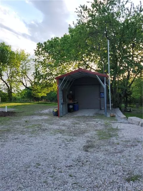 61 65 Buckrun, Linn Valley, KS 66040