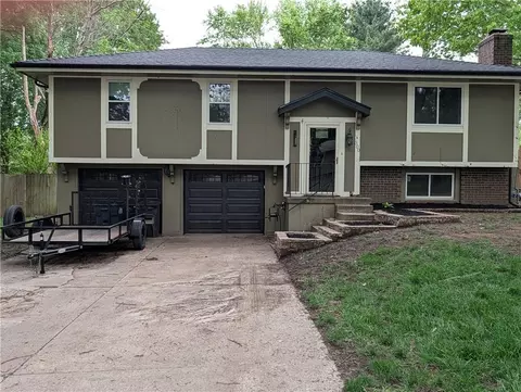300 SW Palo Dr, Blue Springs, MO 64014